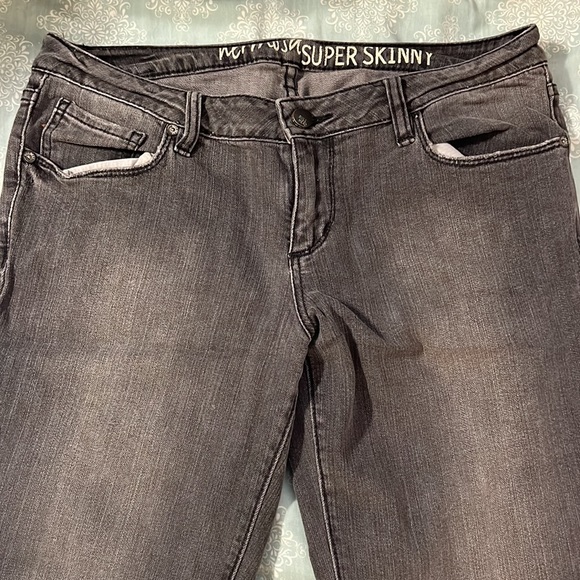 Gently loved bull head hermosa super skinny jeans size 11 juniors - Picture 2 of 7